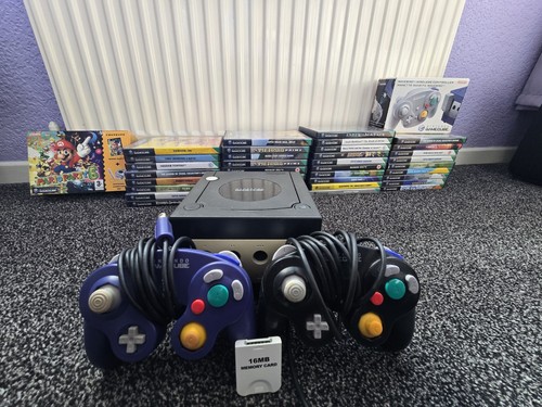 Nintendo gamecube console - nintendo,