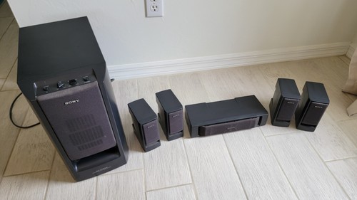 Sony w303 surround sound - sony,