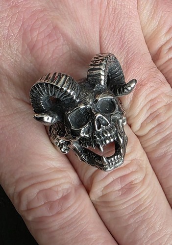 Gothic horned goat skull - gothic, ring