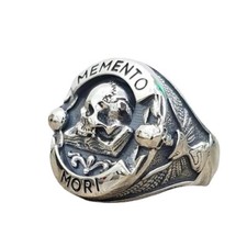 Memento Mori Skull Silver Ring