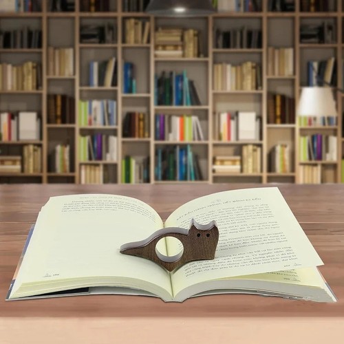 Lovers wooden bookmarks - bookmarks, thumb