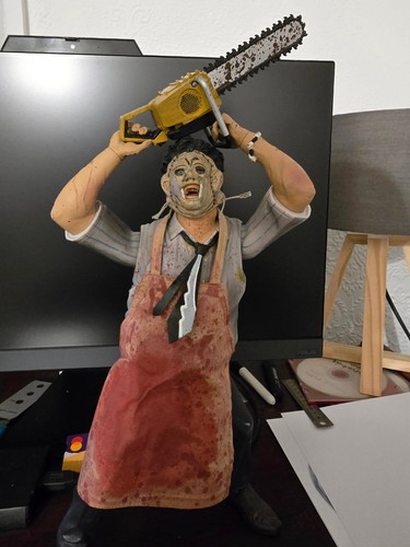 Mezco leatherface inch - leatherface, 12