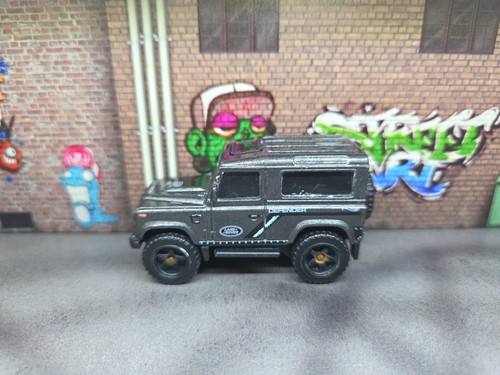 Hot wheels land rover defender - hot,