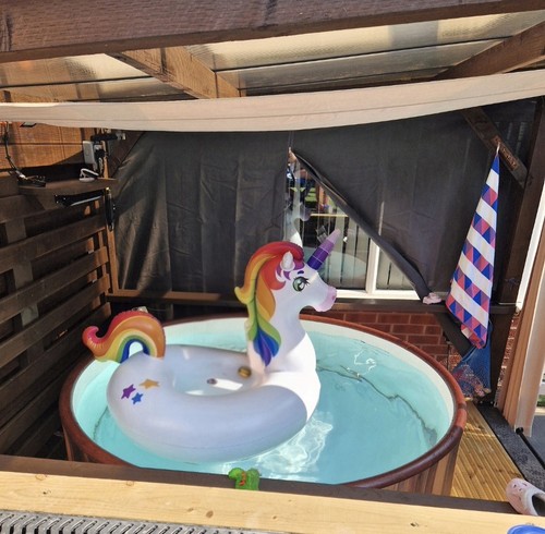 Lay spa helsinki - helsinki, inflatable