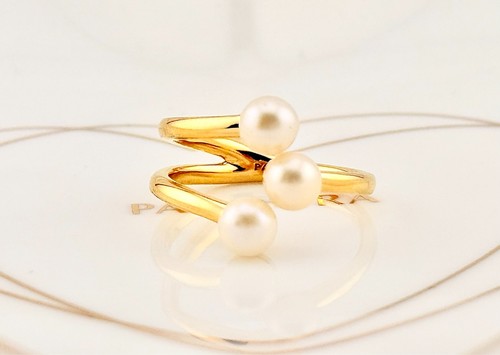 New pandora shine gold treated - new,