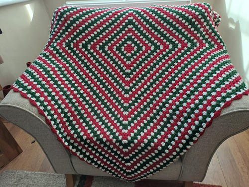 Large handcrafted granny - large,