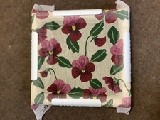 Universal   R & R   9"x 9"