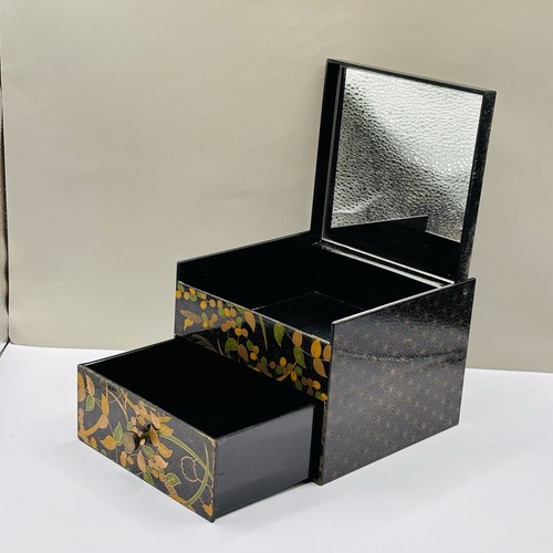 Vintage japanese lacquer style - japanese,