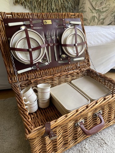 Vintage 1970s retro wicker - vintage,