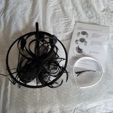 Fascinators White with Black