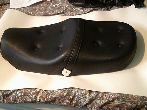 Triumph thunderbird 900 seat - thunderbird,