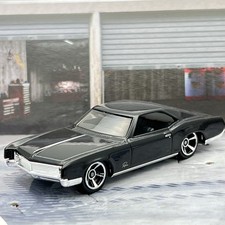 Hot Wheels '66 Buick Riviera Black 2025 1:64 Diecast Car [7h]