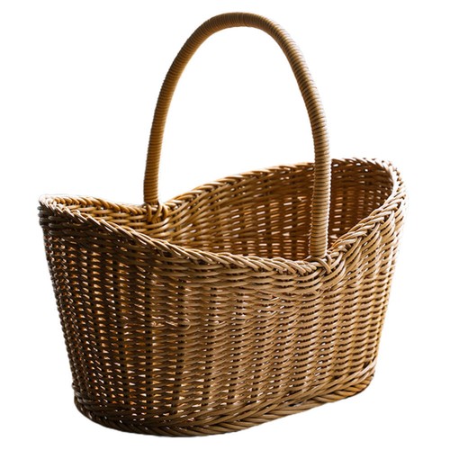 Large wicker basket with - ,