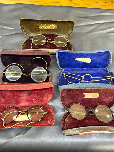 Hard case lot vintage - of, 5