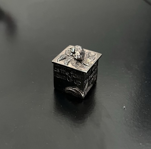 Silver scenes trinket box - silver,