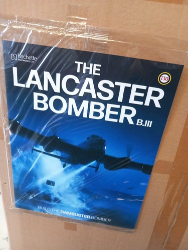 Hachette build the lancaster - build,