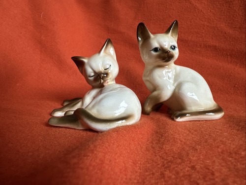 Pair siamese porcelain - pair, cats