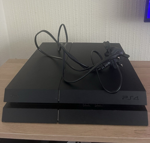 Sony playstation ps4 - 4,
