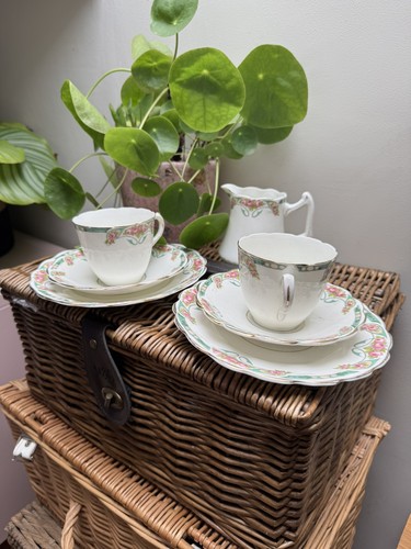 Pretty vintage tea set for - , two