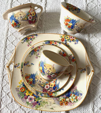 Rare SWINNERTONS Hampton Ivory