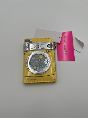 Betsey johnson spin bifold - betsey, me