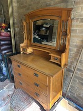 Early 20th Century Dressing