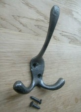 LIBERTY VICTORIAN TRIPLE HOOK