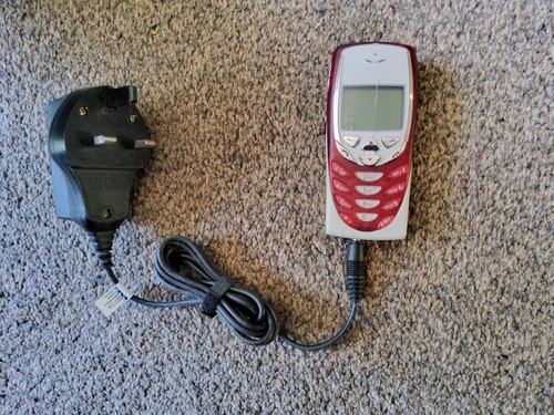 Nokia 8310 charger black - nokia,