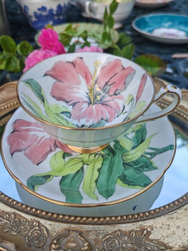 Royal grafton teacup and - royal,