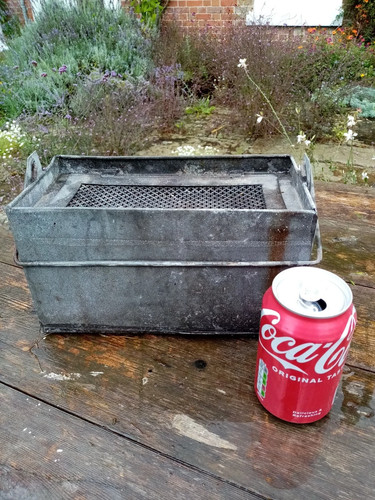 Galvanised metal vintage - galvanised,