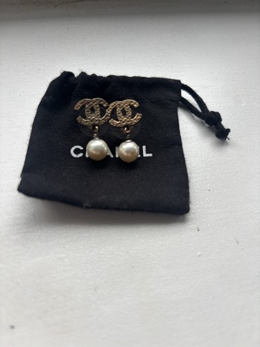 Chanel gold tone pearl drop - chanel,