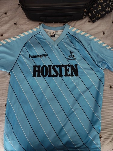 Tottenham hotspur retro away - tottenham,