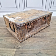 Vintage Heavy Metal Trunk Military Box Storage Chest Coffee Table Case Tool Ammo