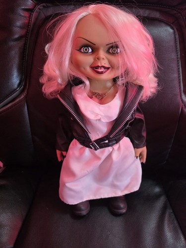 Mezco toyz bride chucky - bride, of