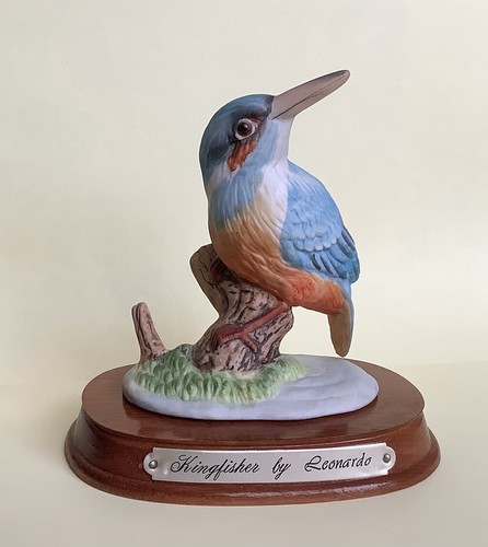 Kingfisher figurine wooden - figurine, on