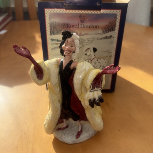 Royal doulton dm1 cruella - doulton, “cruella