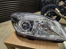 Skoda Fabia Mk2 5j Headlight