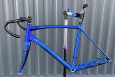 Raleigh Revenio 4 Carbon Size 56cm