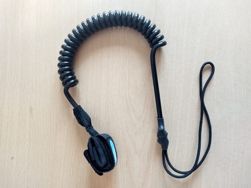 Paddle leash to - -,