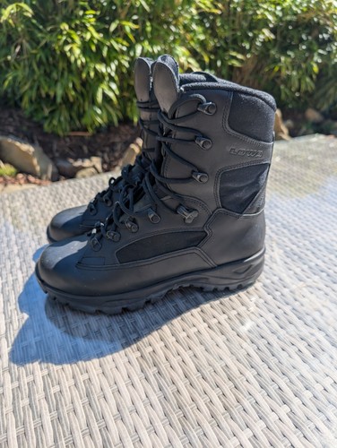 Lowa mens gtx boots - lowa,