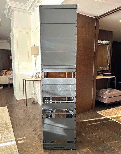 Tall open frame freestanding - open,