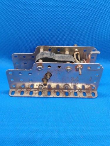 Vintage meccano erector set - meccano,
