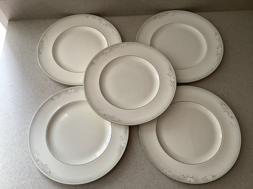 Royal doulton dinner plates - doulton,