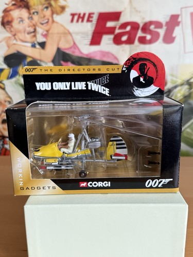 Corgi toys james bond - bond, little