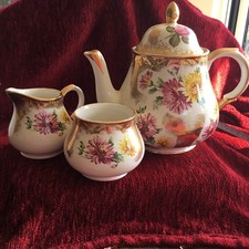 Vintage Arthur Wood Teapot