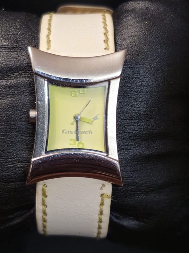 Titan fastrack quartz watch - titan,