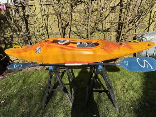 Pyranha inazone 220 kayak - inazone,