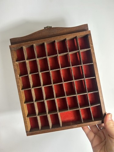 Vintage display shelf - vintage,