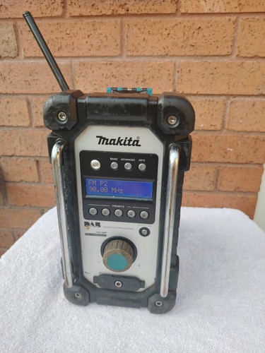 Makita dmr 104 dab job - 104, site