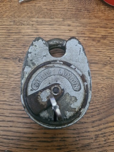 Chubb heavy duty shackle - shackle, lock